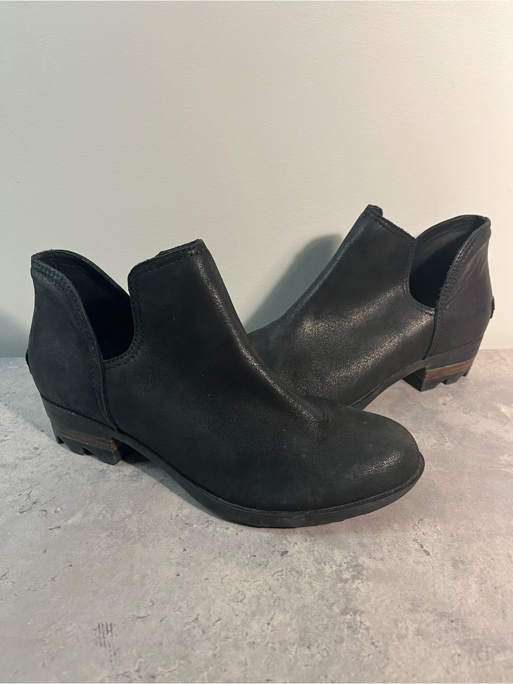 Sorel Lolla II Cut Out Chelsea Bootie Black Casual Fall 6.5
